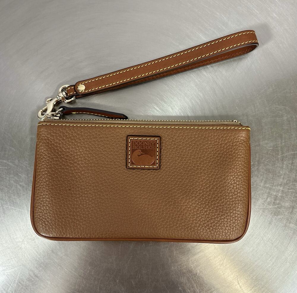 Dooney & Bourke Pebble Grain Large Wristlet Caramel Brown Leather Clutch Wallet